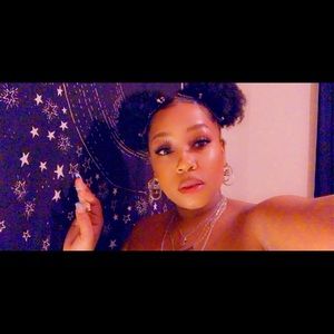 Meet your Posher, Kellie